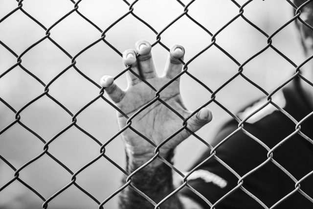 Three inmates dead, 14 injured in Georgia prison brawl; investigation launched Corrections officers stand outside Washington State Prison in Davisboro, Georgia, after a deadly inmate fight.