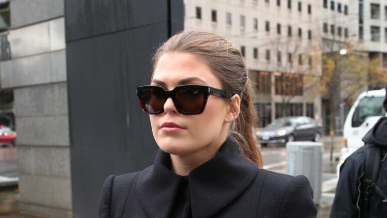 Australian Influencer Accused of Faking Charity with AI