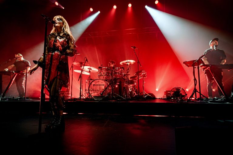 Chvrches Sign With Futures Music Group, Release First Single in Three Years