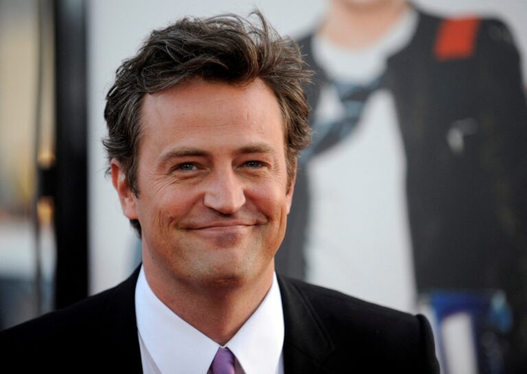 Beloved Actor Matthew Perry Passes Away at Unknown Age Suddenly