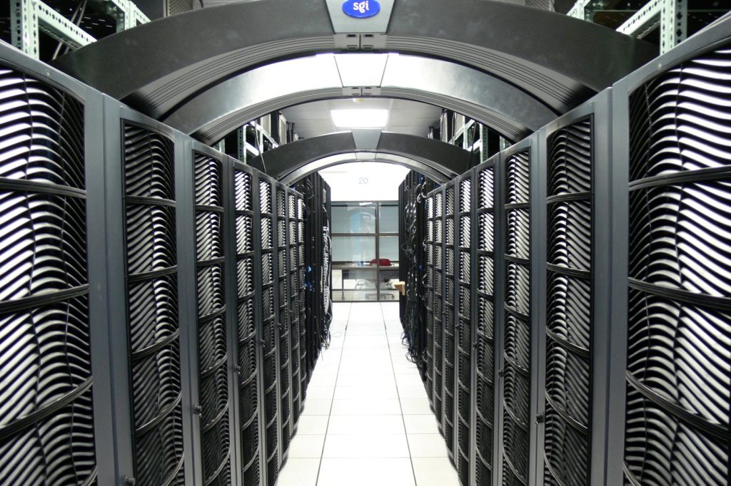 Banks Offload AI Data Center Debt as High-Power Computing Demand Dwindles