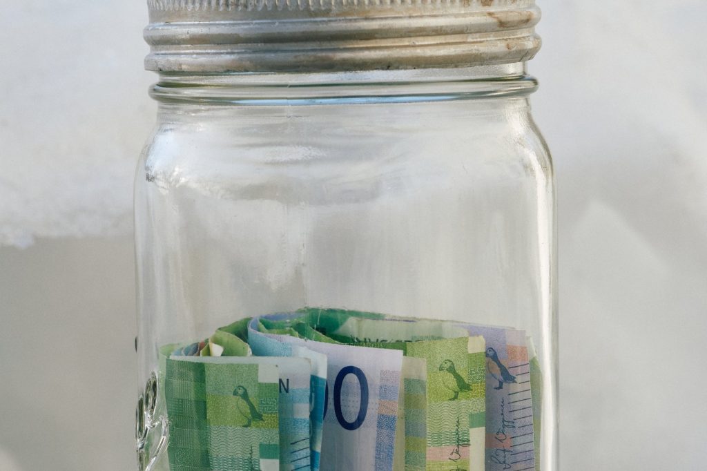 How to Calculate and Maximize Your Emergency Fund Using the 3-6 Month Rule Adjusted for Inflation and Income Volatility