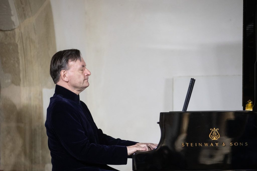 Stephen Hough plays Beethovens Emperor Concerto in Kuala Lumpur 2026